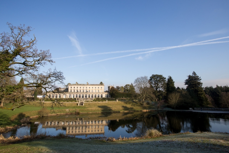 Cowley Manor wedding, a beautiful sunny day at Cowley Manor in the Cotswolds. 